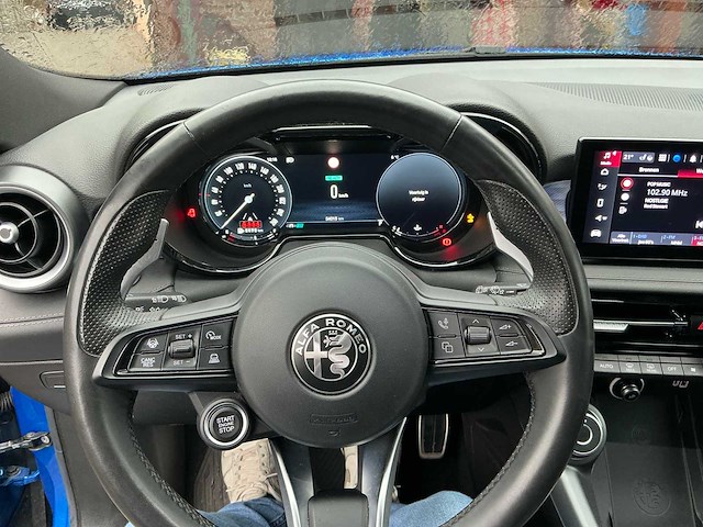 Alfa romeo - tonale - av1 - car - 2022 - afbeelding 10 van  26
