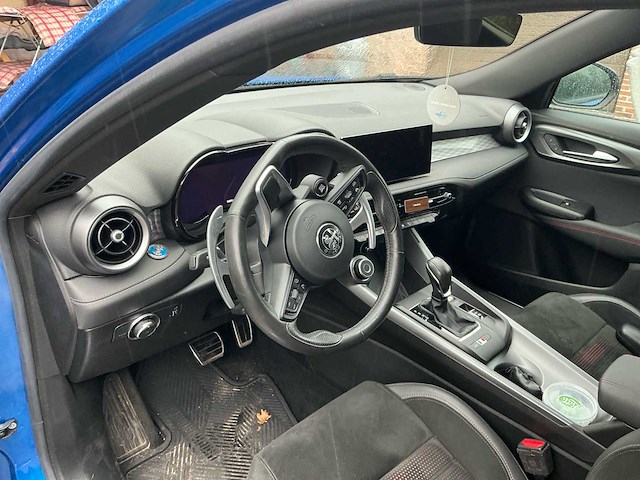 Alfa romeo - tonale - av1 - car - 2022 - afbeelding 8 van  26