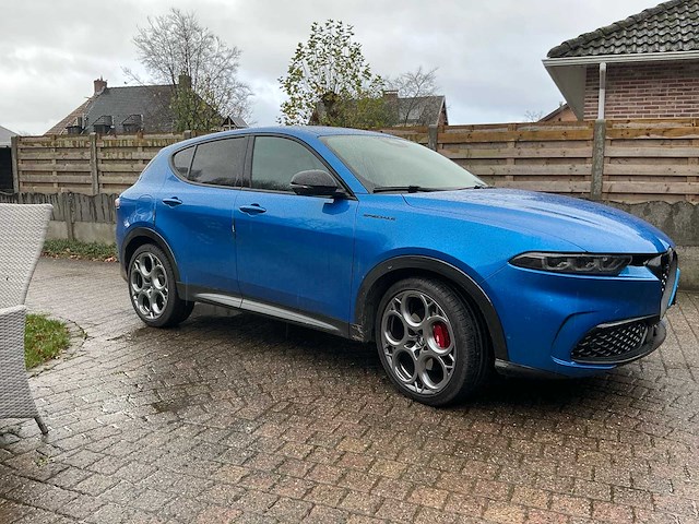 Alfa romeo - tonale - av1 - car - 2022 - afbeelding 24 van  26