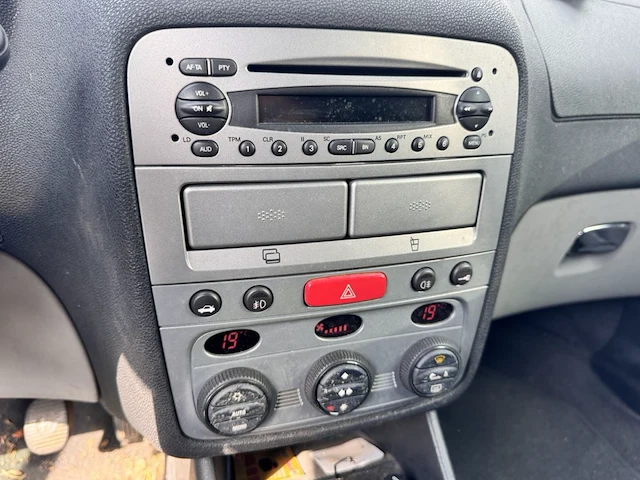 Alfa romeo 147, 2002 - afbeelding 24 van  24