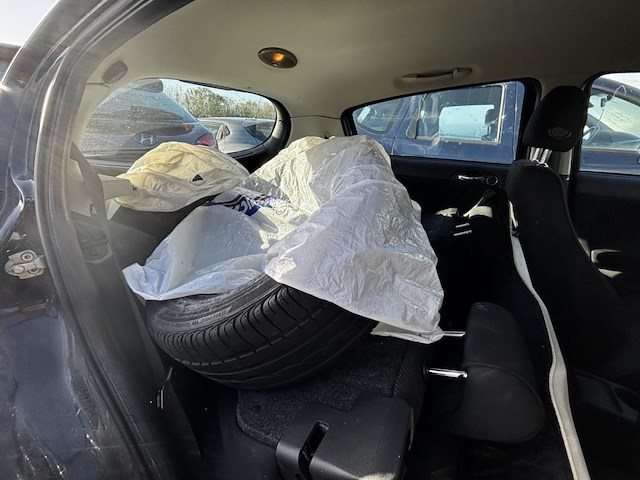 Alfa romeo 147 ts,2008 - afbeelding 13 van  28