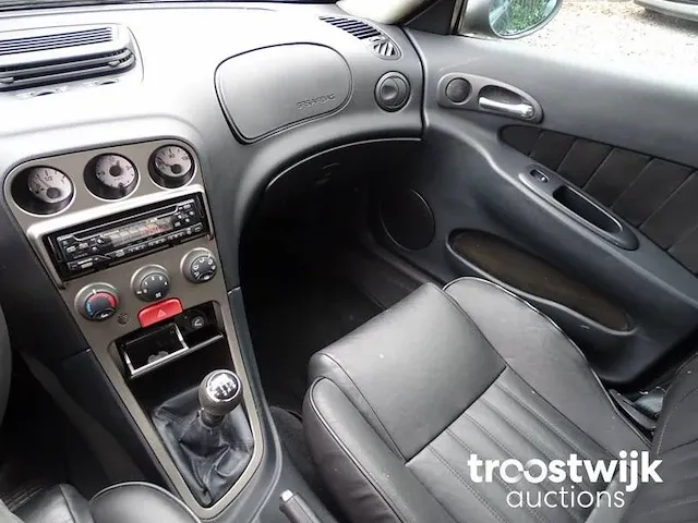 Alfa romeo 156 1.9 jtd (barn-find) - afbeelding 32 van  45