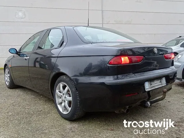 Alfa romeo 156 1.9 jtd (barn-find) - afbeelding 23 van  45