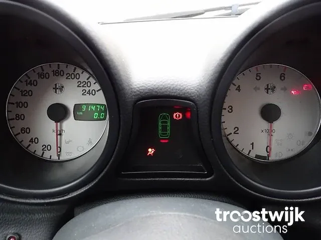 Alfa romeo 156 1.9 jtd (barn-find) - afbeelding 35 van  45