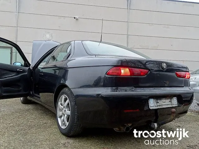 Alfa romeo 156 1.9 jtd (barn-find) - afbeelding 40 van  45
