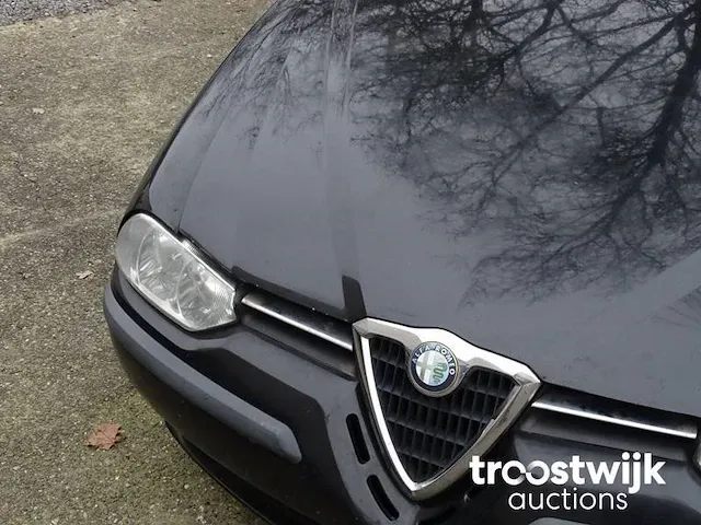 Alfa romeo 156 1.9 jtd (barn-find) - afbeelding 44 van  45