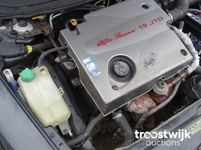 Alfa romeo 156 1.9 jtd (project-basis) - afbeelding 39 van  45