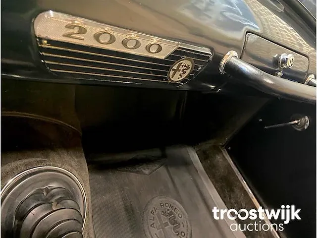 Alfa romeo 2000 spider - afbeelding 4 van  28
