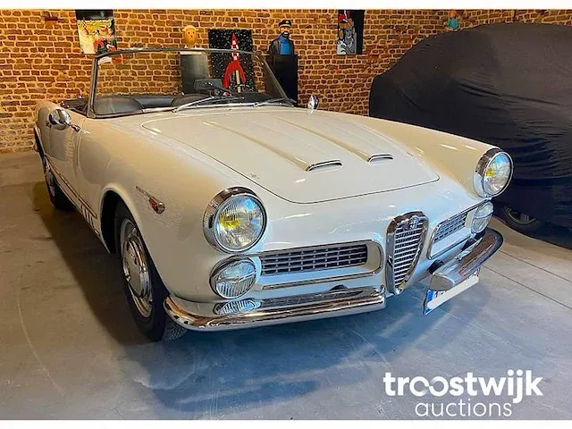 Alfa romeo 2000 spider - afbeelding 23 van  28