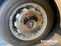 Alfa romeo 2000 spider - afbeelding 26 van  28