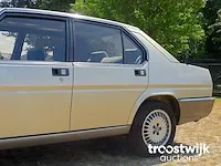 Alfa romeo 90 _ 2.5 v6 'quadrifoglio oro' - afbeelding 11 van  53