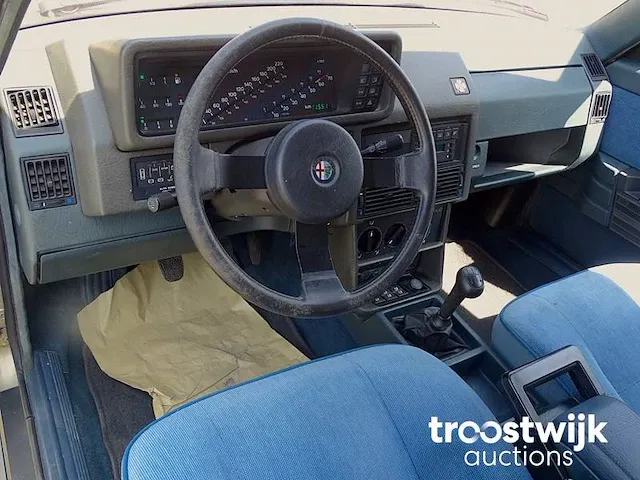 Alfa romeo 90 _ 2.5 v6 'quadrifoglio oro' - afbeelding 36 van  53