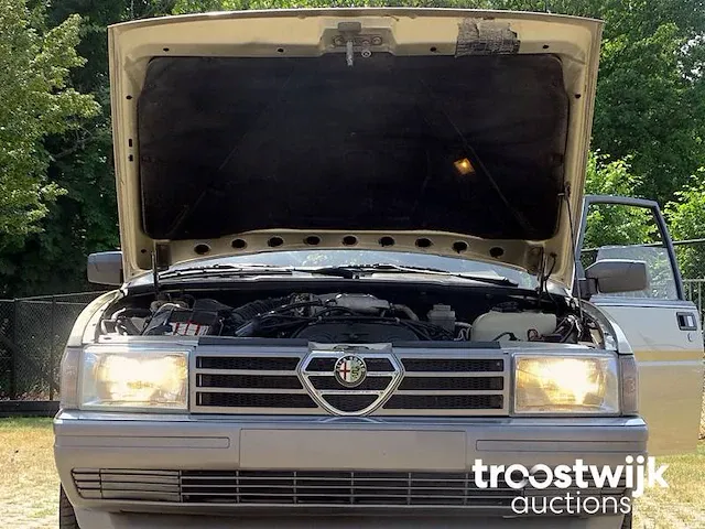 Alfa romeo 90 _ 2.5 v6 'quadrifoglio oro' - afbeelding 49 van  53