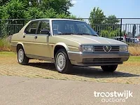 Alfa romeo 90 _ 2.5 v6 'quadrifoglio oro' - afbeelding 5 van  53