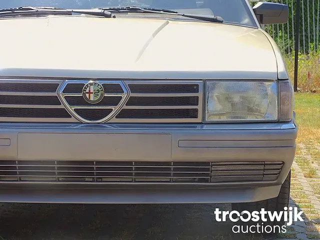 Alfa romeo 90 _ 2.5 v6 'quadrifoglio oro' - afbeelding 9 van  53
