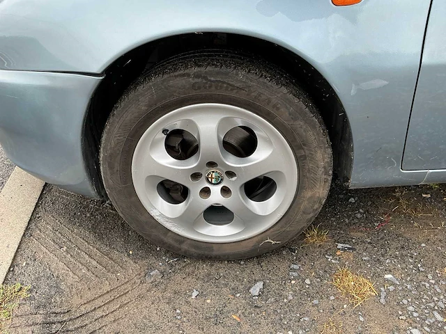 Alfa romeo alfa 147 - 2004 - afbeelding 8 van  23