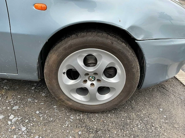 Alfa romeo alfa 147 - 2004 - afbeelding 11 van  23