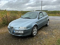 Alfa romeo alfa 147 - 2004 - afbeelding 1 van  23