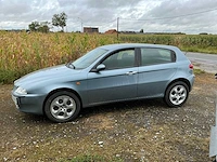 Alfa romeo alfa 147 - 2004 - afbeelding 12 van  23