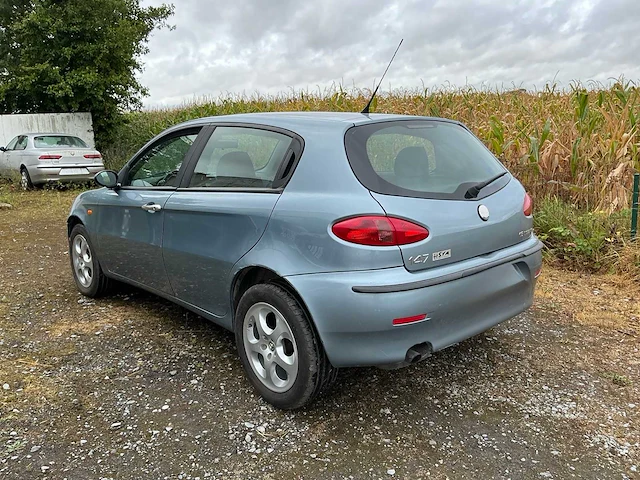 Alfa romeo alfa 147 - 2004 - afbeelding 17 van  23