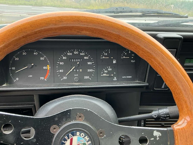 Alfa romeo alfa 75 oldtimer - 1990 - afbeelding 5 van  22