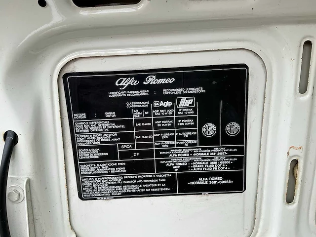 Alfa romeo alfa 75 oldtimer - 1990 - afbeelding 15 van  22