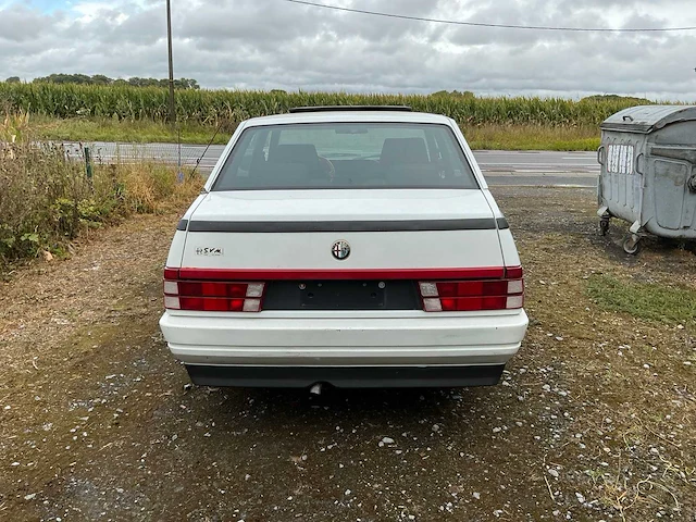 Alfa romeo alfa 75 oldtimer - 1990 - afbeelding 17 van  22