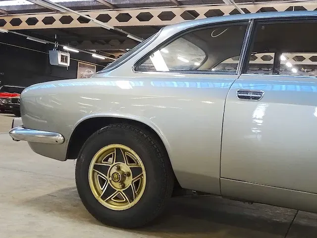 Alfa romeo giulia sprint gt - afbeelding 8 van  48