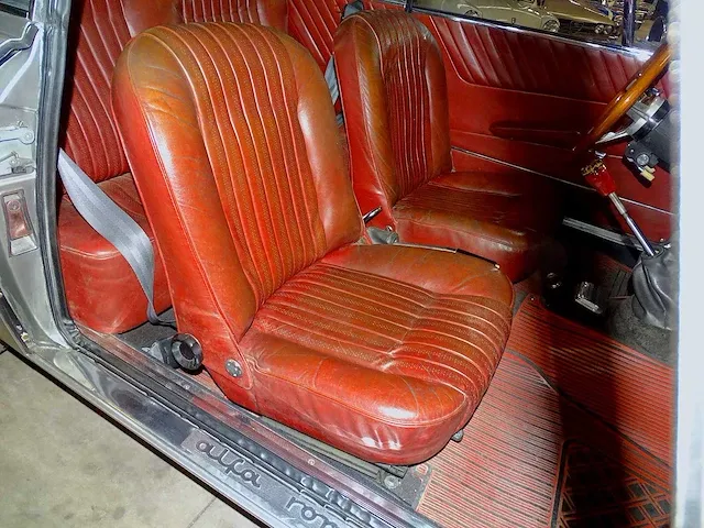 Alfa romeo giulia sprint gt - afbeelding 15 van  48