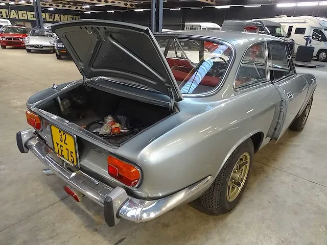 Alfa romeo giulia sprint gt - afbeelding 20 van  48