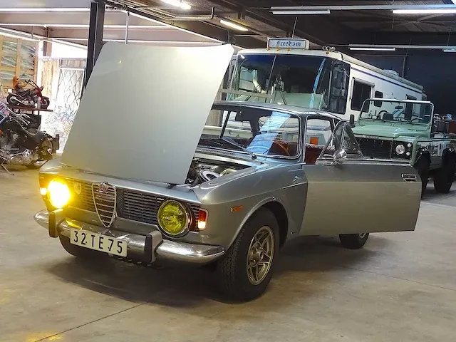 Alfa romeo giulia sprint gt - afbeelding 36 van  48
