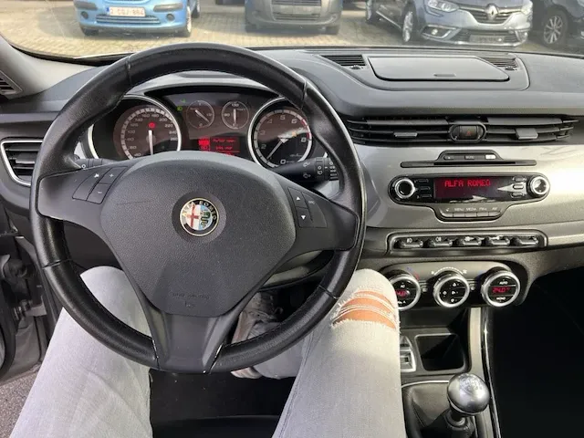 Alfa romeo giulietta 1.4i multi air distinctive start&stop 163, 2012 - afbeelding 29 van  29