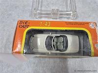 Alfa romeo spider 1989 - afbeelding 2 van  3