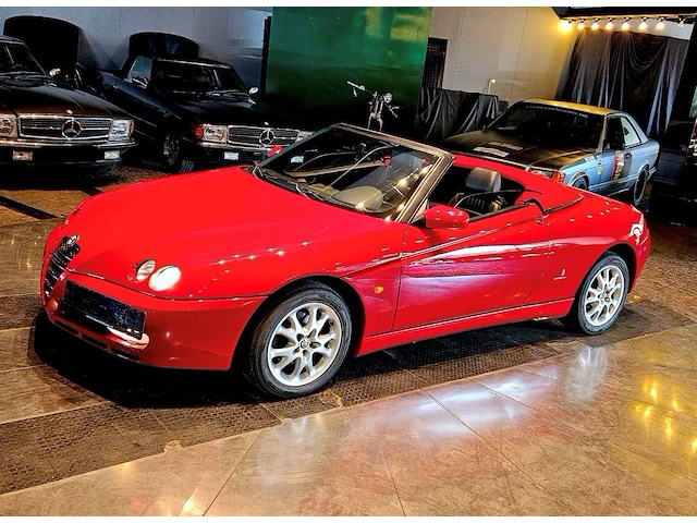 Alfa romeo spider 2.0 ts benzine 2003 (marge) - afbeelding 1 van  1