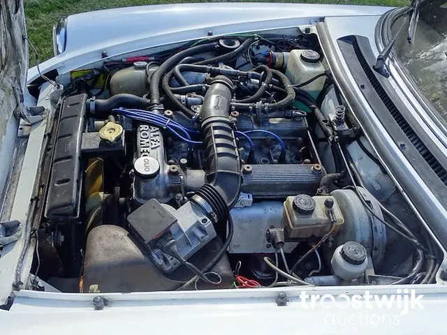 Alfa romeo spider 2.0 veloce - afbeelding 28 van  36