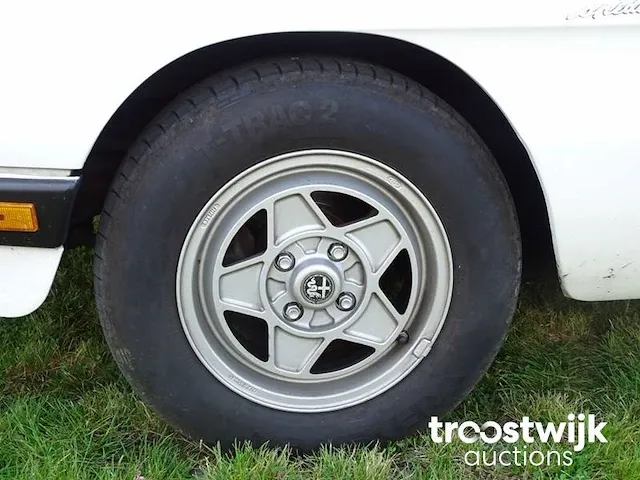 Alfa romeo spider 2.0 veloce - afbeelding 2 van  36