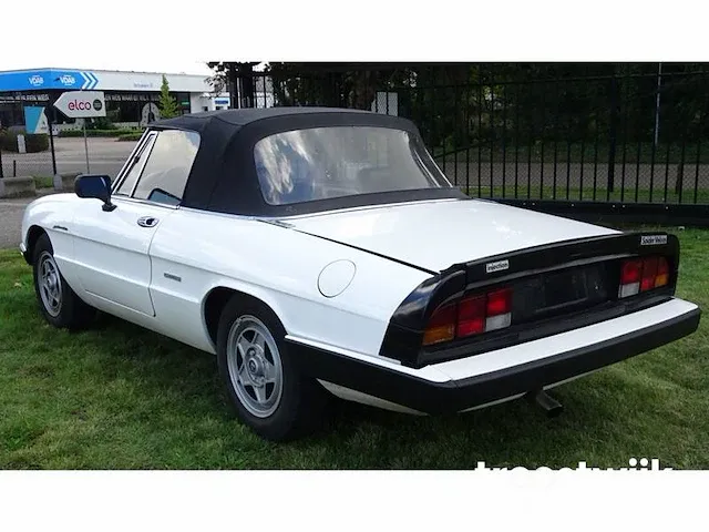 Alfa romeo spider 2.0 veloce - afbeelding 23 van  36