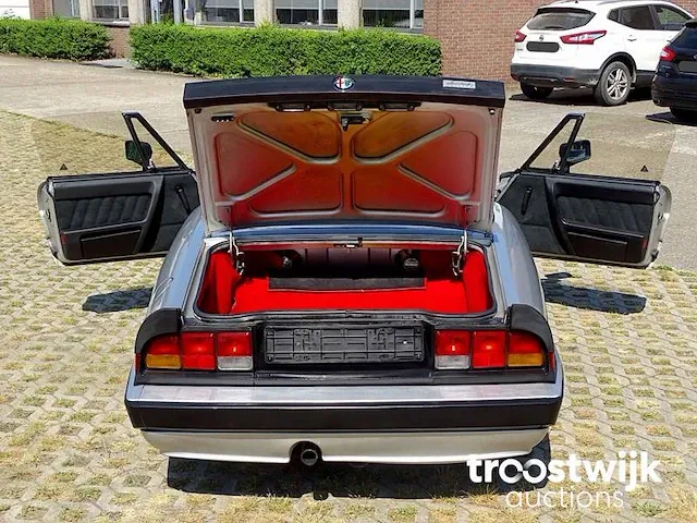 Alfa romeo spider 2000 - afbeelding 20 van  55