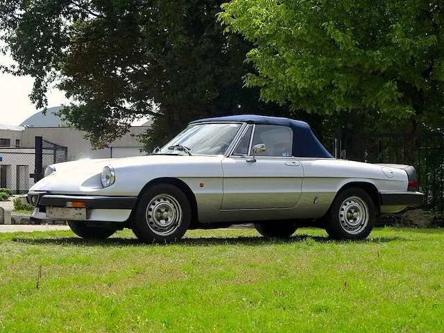 Alfa romeo spider 2.0 - afbeelding 12 van  49