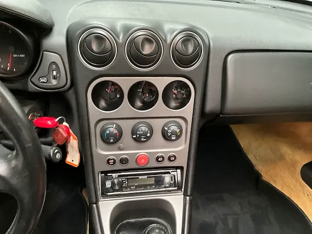 Alfa romeo spider - afbeelding 18 van  35