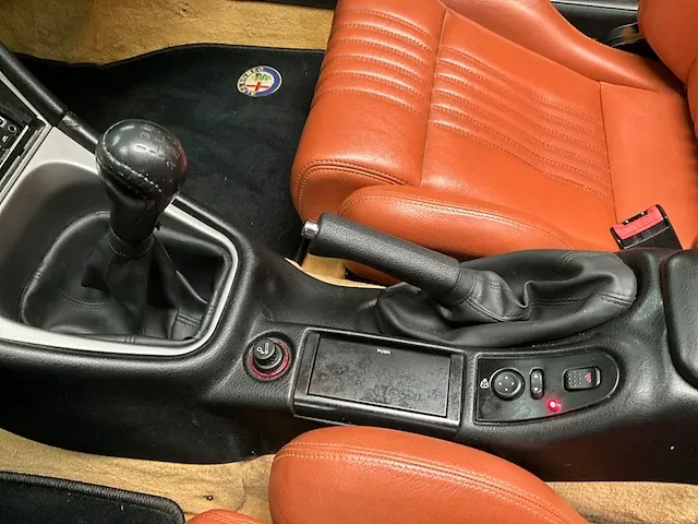 Alfa romeo spider - afbeelding 19 van  35
