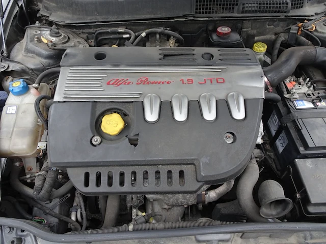 Alfa romeo - afbeelding 9 van  19