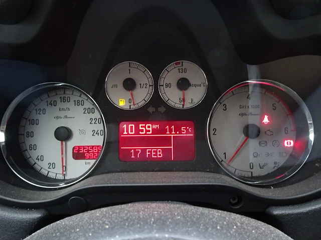 Alfa romeo - afbeelding 17 van  19