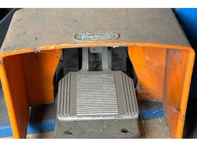 Aliplast metaalbewerkingsmachine - afbeelding 6 van  6
