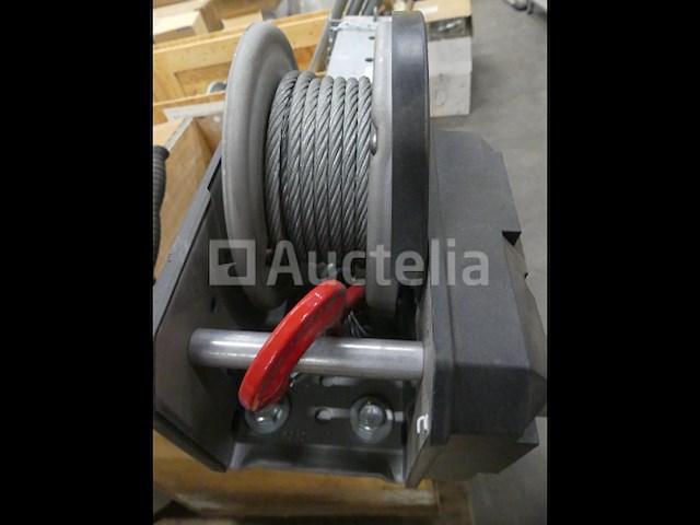 Alko 901 plus handmatige lier - afbeelding 1 van  5