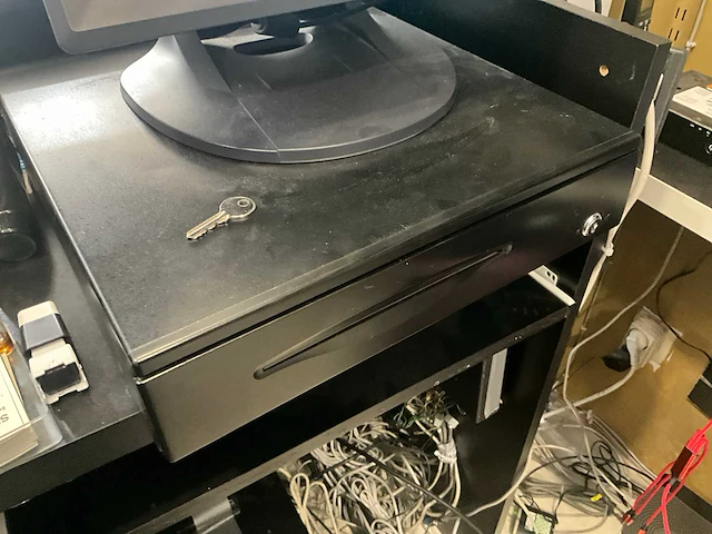 All-in-one kassasysteem elo met pc - afbeelding 2 van  13