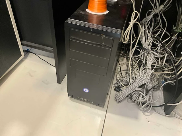 All-in-one kassasysteem elo met pc - afbeelding 11 van  13
