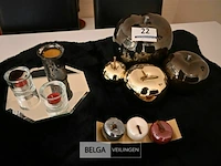 Alle decoratie in de living en alle matten - afbeelding 1 van  9