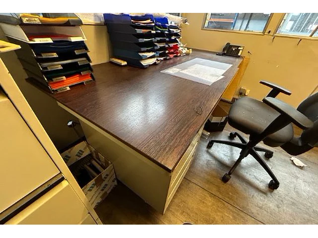 Alle losse inhoud bureau - afbeelding 5 van  7