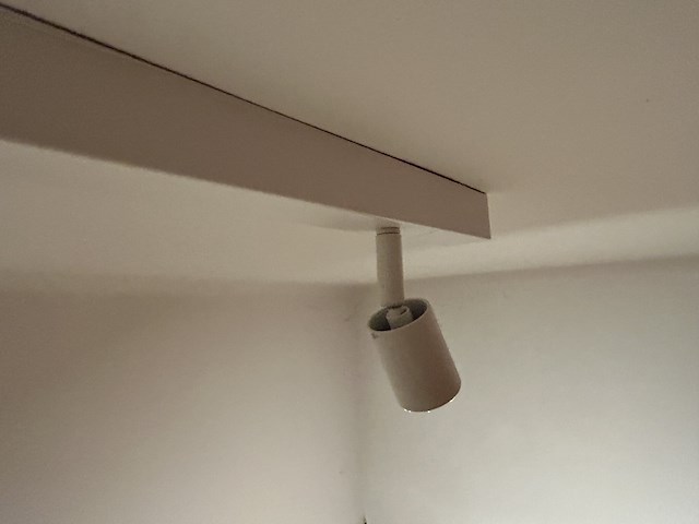 Alle opbouw verlichting dressing, slaapkamer, volledige traphal - afbeelding 2 van  7